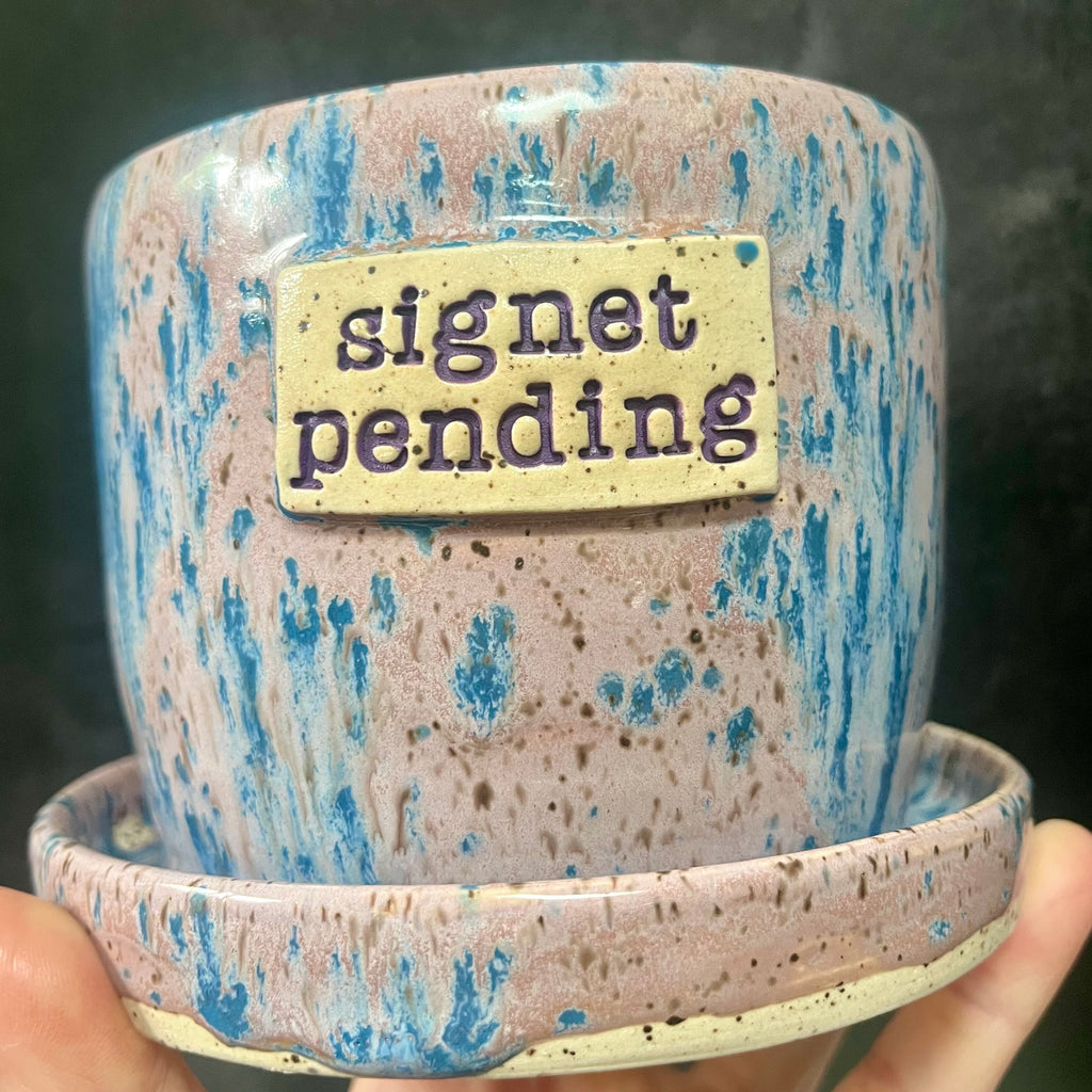 Signet Pending Planter in Wildflower Purple